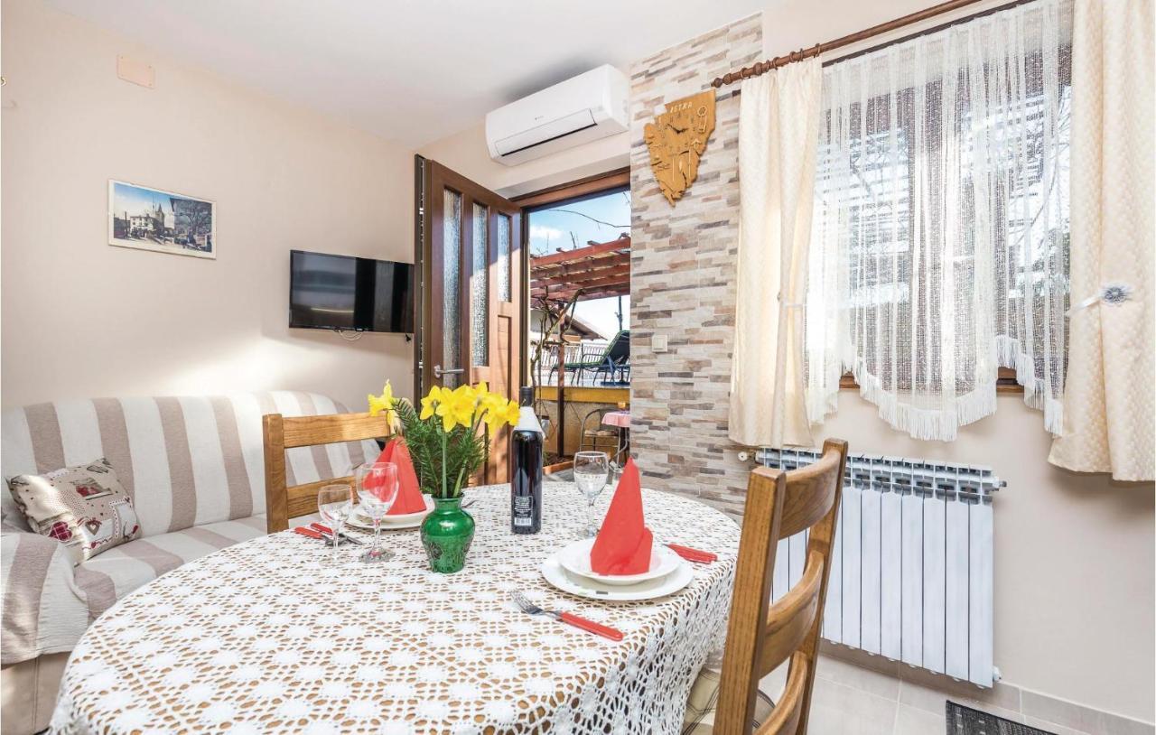 Cozy Apartment In Lovran With Kitchen Eksteriør bilde